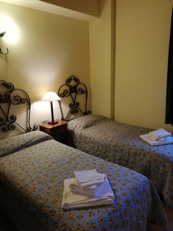 Villa Agriturismo le rote à San Gimignano Extérieur photo